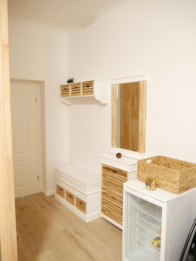 Ferienzimmer Weltenbummler,라인스베르크 외부 사진