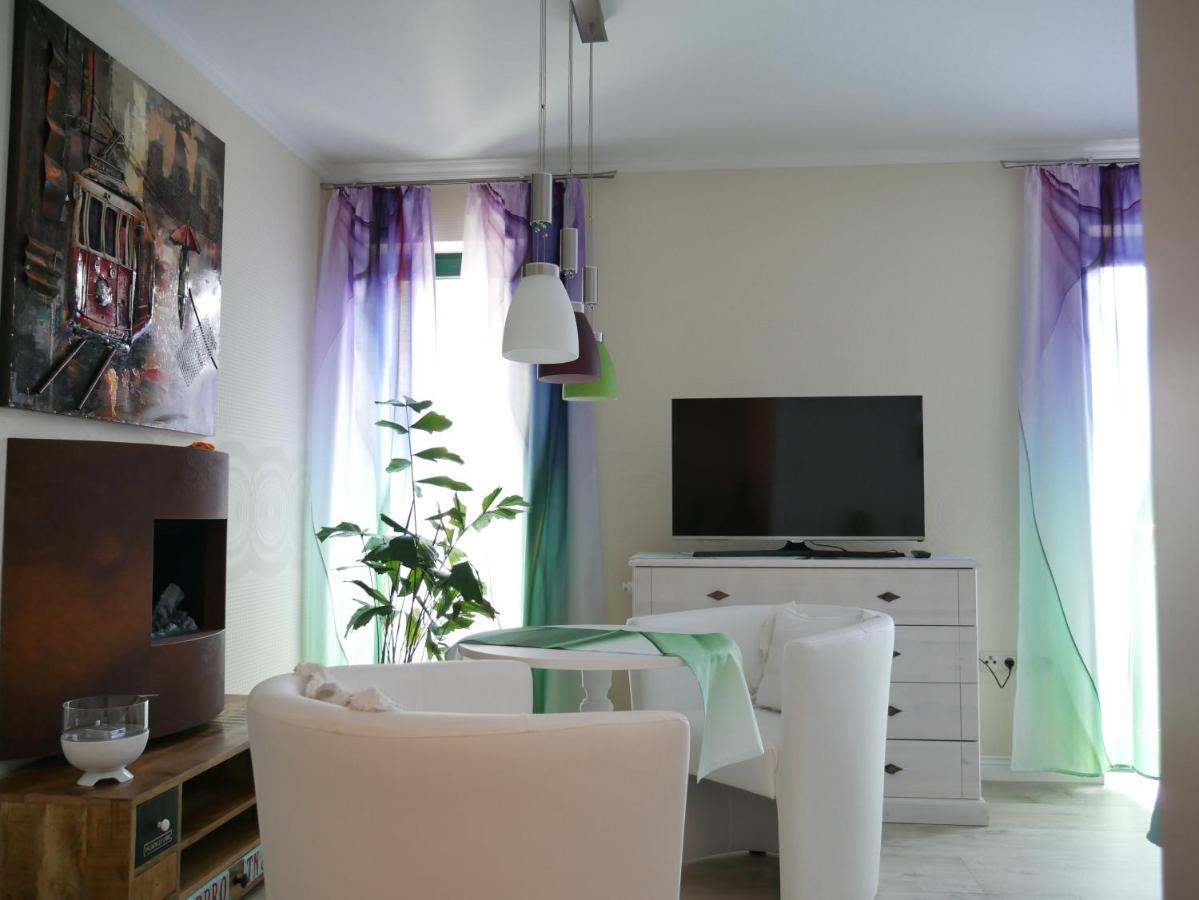 Ferienzimmer Weltenbummler,라인스베르크 외부 사진