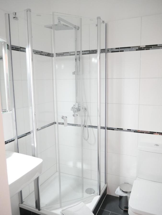 Ferienzimmer Weltenbummler,라인스베르크 외부 사진